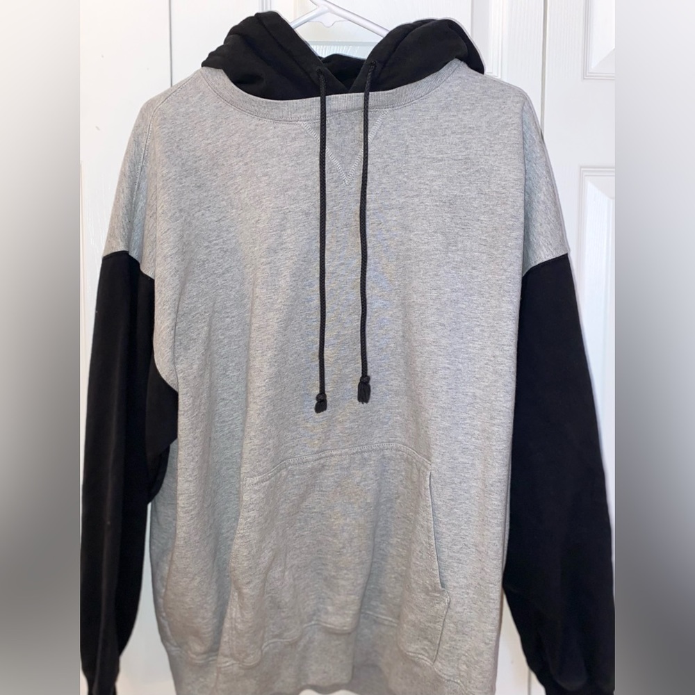 Brandy Melville Christy Hoodie